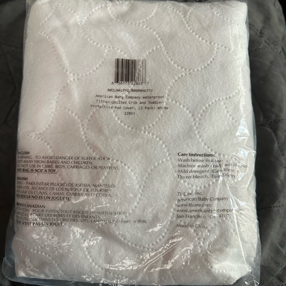 2pk of waterproof crib mattress protector